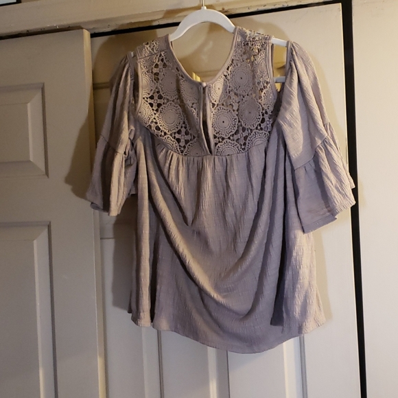 Blouse - Picture 2 of 2